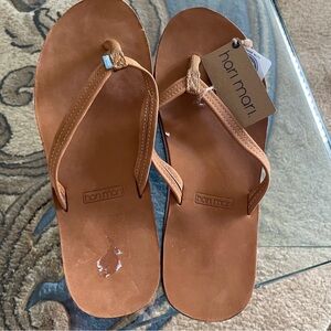 Hari Mari Women's Tan Slippers